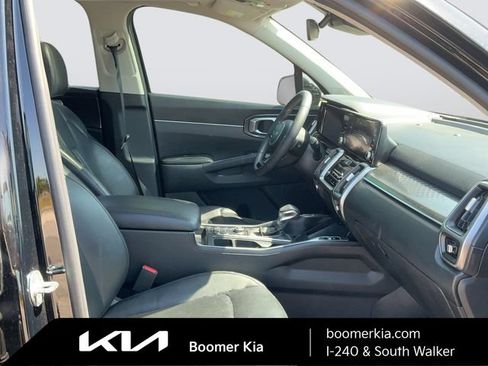 Certified 2023 Kia Sorento S w/ Panoramic Sunroof Package FWD image 11