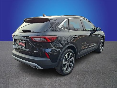 Used 2024 Ford Escape Platinum image 5