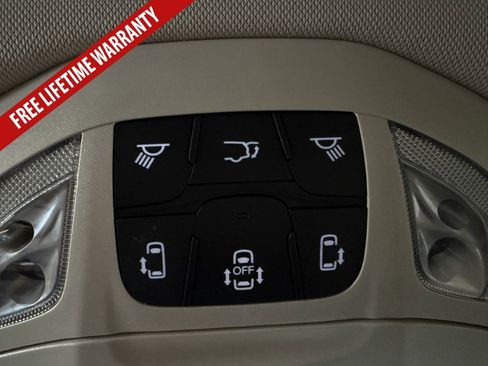 Used 2021 Chrysler Pacifica Limited w/ Premium & Safety Sphere Group FWD image 43