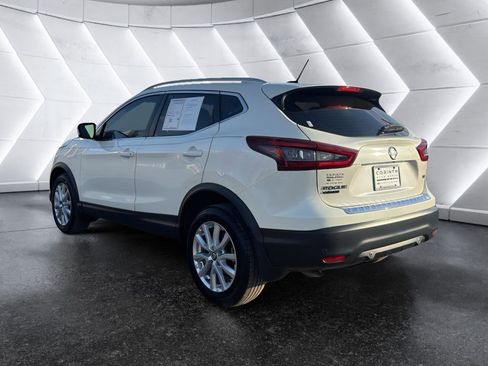 Used 2022 Nissan Rogue Sport SV image 5