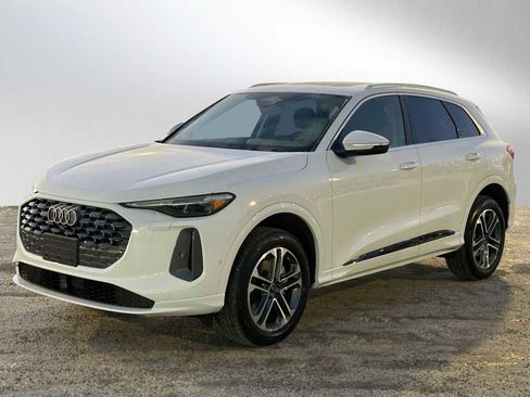 New 2025 Audi Q5 Premium Plus image 7