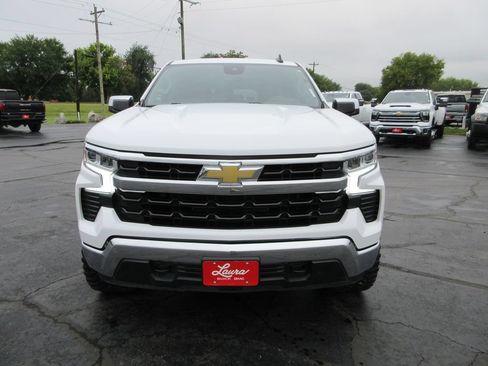 Used 2022 Chevrolet Silverado 1500 LT w/ Protection Package AWD/4WD image 13