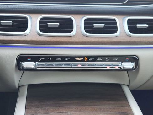 Used 2020 Mercedes-Benz GLE 580 4MATIC image 16