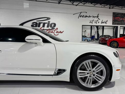 Used 2020 Bentley Continental GT image 44