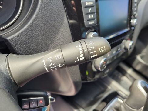 Used 2020 Nissan Rogue Sport S FWD image 26