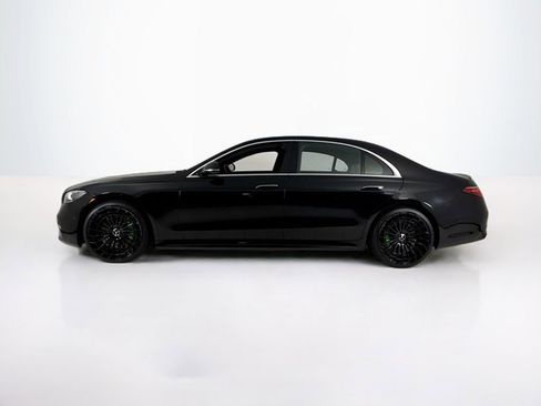 Used 2021 Mercedes-Benz S 580 4MATIC Sedan image 2