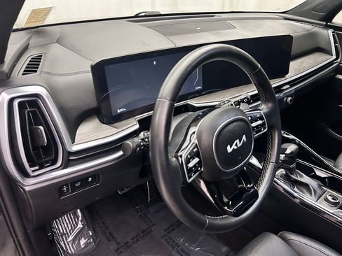 Used 2024 Kia Sorento SX Prestige image 11