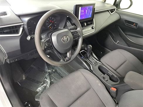 Used 2023 Toyota Corolla LE image 18