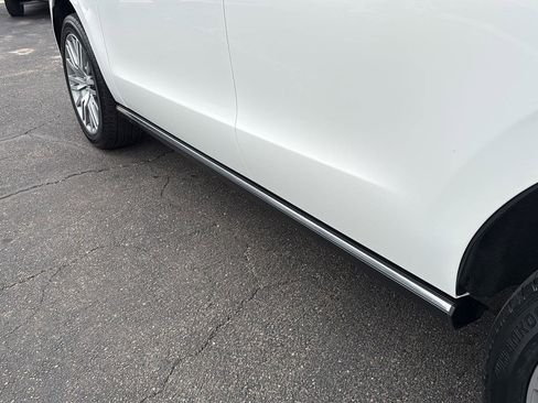 Used 2023 Ford Expedition Limited image 8