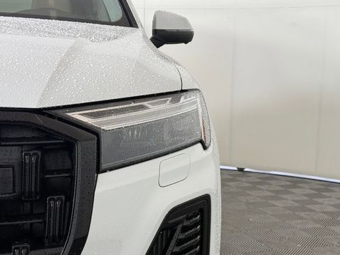 New 2026 Audi Q7 3.0T Premium Plus AWD/4WD image 11