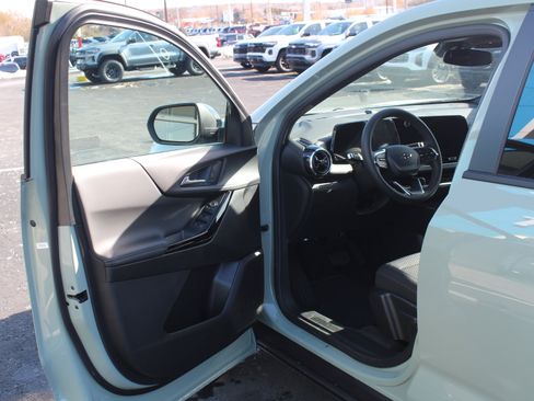 New 2026 Chevrolet Equinox LT w/ Midnight Edition image 8