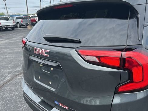 Used 2019 GMC Terrain SLT w/ Preferred Package AWD/4WD image 18