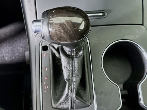 Used 2016 Kia Sorento LX w/ LX Convenience Package image 24