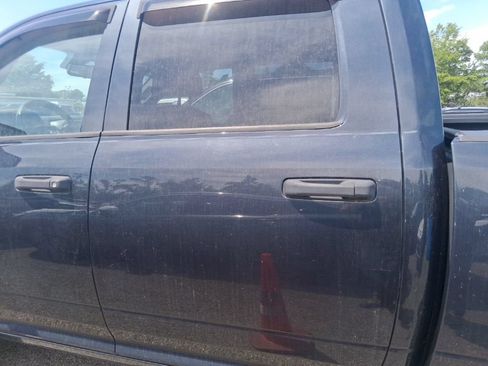 Used 2015 RAM 1500 Express AWD/4WD image 11