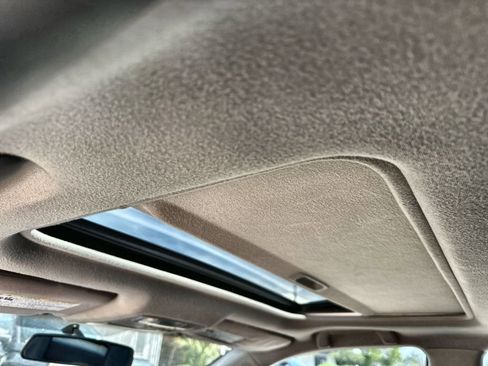 Used 2011 Toyota Camry SE w/ SE Extra-Value Pkg #1 image 19