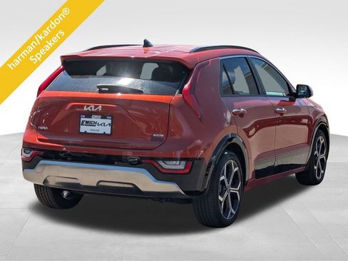 Used 2023 Kia Niro SX Touring FWD image 5