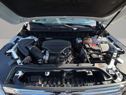 Used 2018 GMC Acadia Denali w/ Technology Package image 32