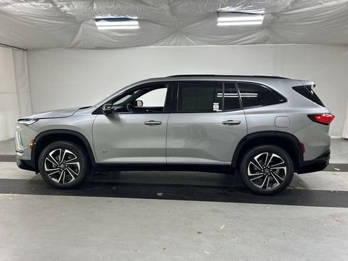 Certified 2025 Buick Enclave Sport Touring w/ Power Package AWD/4WD image 6