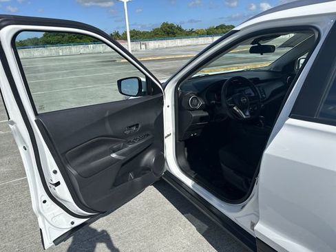 Used 2023 Nissan Kicks SV FWD image 22