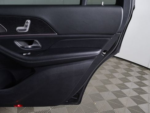 Used 2022 Mercedes-Benz GLS 450 4MATIC image 27