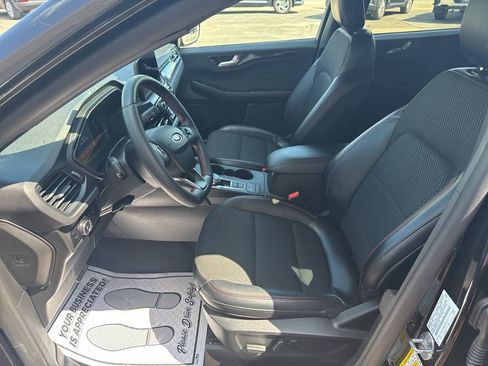 Used 2025 Ford Escape ST-Line Select image 13