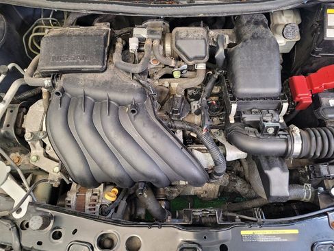 Used 2019 Nissan Versa SV image 30