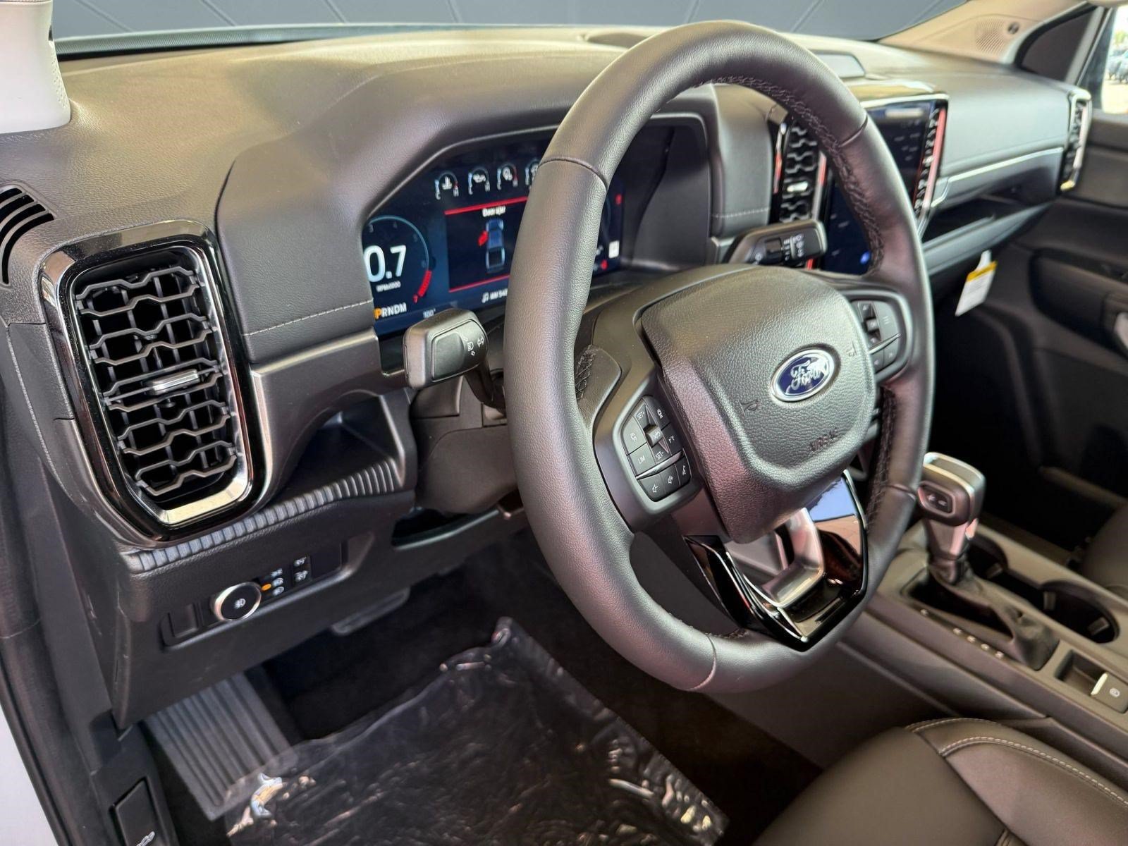 New 2026 Ford Ranger Lariat w/ FX4 Off-Road Package AWD/4WD image 4