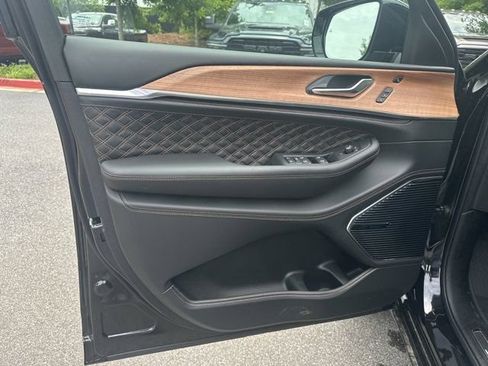 New 2026 Jeep Grand Cherokee Summit AWD/4WD image 10