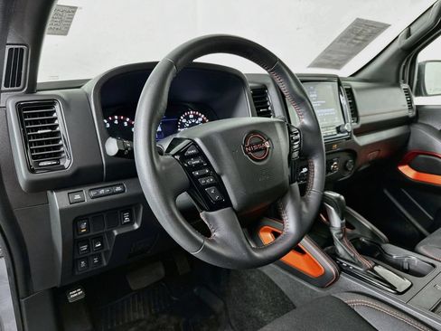 Used 2024 Nissan Frontier PRO-4X w/ Pro Convenience Package AWD/4WD image 10