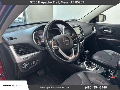 Used 2014 Jeep Cherokee Trailhawk w/ Comfort/Convenience Group image 18