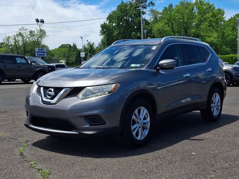 Used 2015 Nissan Rogue SV w/ SV Premium Package AWD/4WD image 3