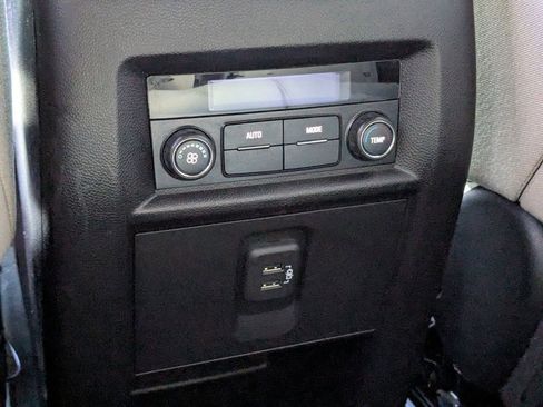 Used 2022 Chevrolet Traverse LS image 14