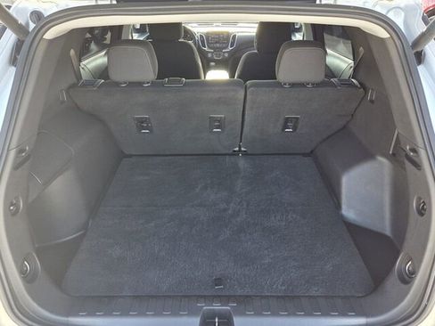 Used 2022 Chevrolet Equinox LT image 11