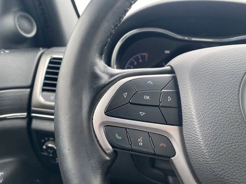 Used 2022 Jeep Grand Cherokee Limited image 11