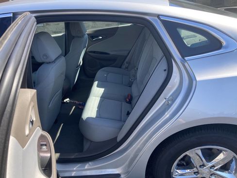 Used 2020 Chevrolet Malibu LS w/ Driver Confidence Package II image 19