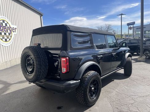 Used 2023 Ford Bronco Black Diamond image 7