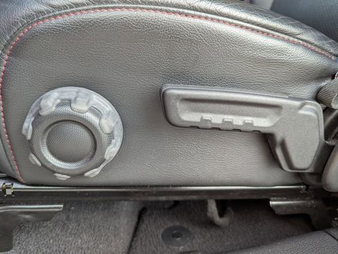 Used 2021 Jeep Gladiator Sport image 15