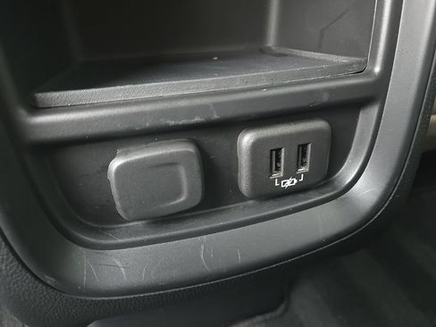Used 2020 Buick Envision Preferred FWD image 35