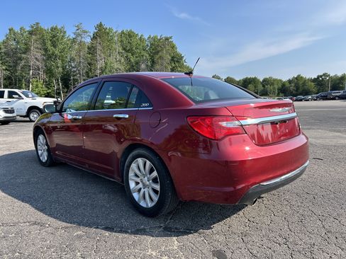 Used 2013 Chrysler 200 Limited FWD image 5