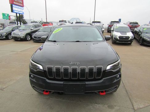 Used 2021 Jeep Cherokee Trailhawk AWD/4WD image 5