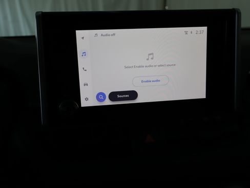 Used 2025 Toyota RAV4 SE image 16