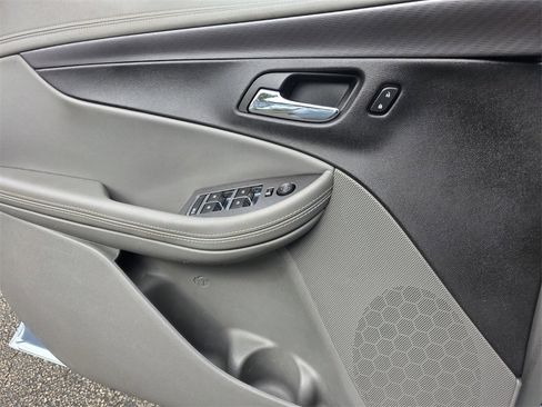 Used 2014 Chevrolet Impala LS w/ LS Convenience Package image 24