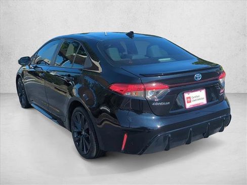 Used 2025 Toyota Corolla SE FWD image 8