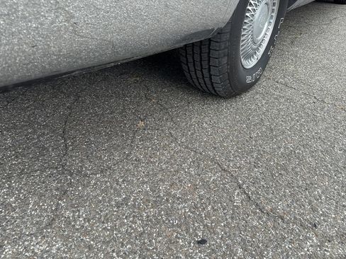 Used 1995 Cadillac Fleetwood Brougham image 25