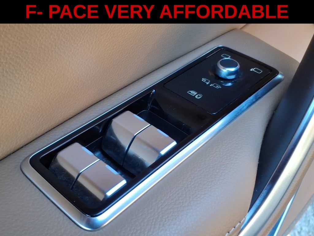 Used 2021 Jaguar F-PACE S AWD/4WD image 12