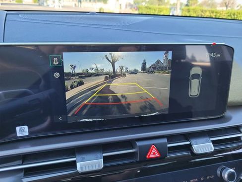 New 2026 Kia Sportage EX w/ EX Panoramic Sunroof Package image 9