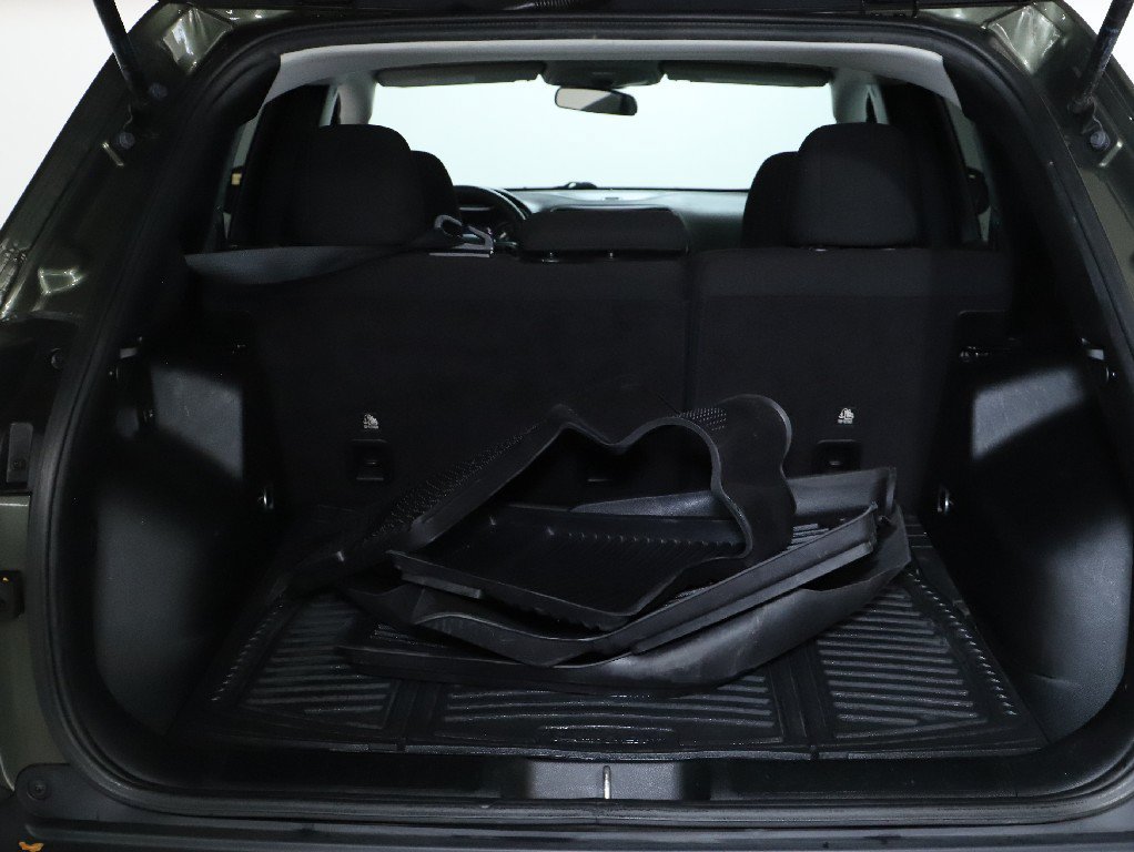 Used 2019 Jeep Cherokee Latitude w/ Popular Appearance Group AWD/4WD image 29
