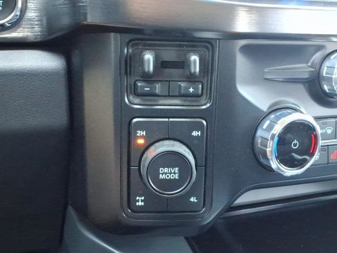 Used 2025 Ford F350 Lariat w/ Lariat Ultimate Package AWD/4WD image 13