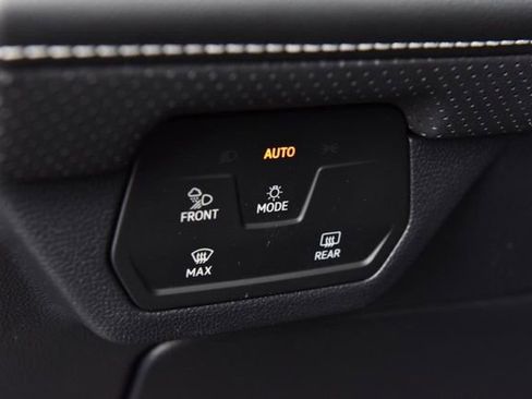 New 2026 Volkswagen Atlas Cross Sport SE image 10