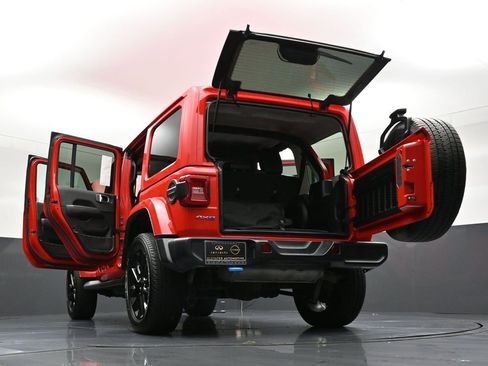 Used 2022 Jeep Wrangler Unlimited Sahara w/ Cold Weather Group image 37